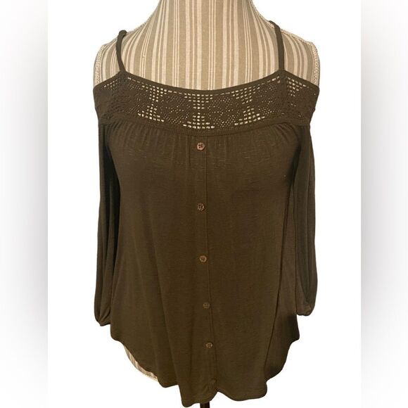 Aeropostale top excellent condition  size medium cute top great deal - Picture 1 of 2